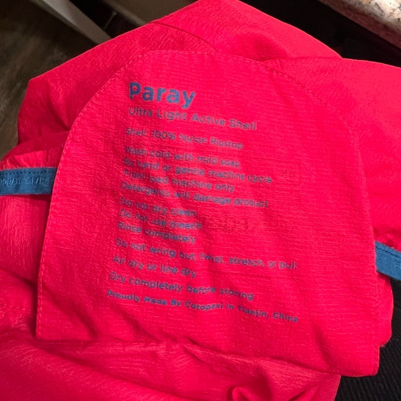 Cotopaxi Paray Ultra Light Bright Red Jacket Size Medium Mens EUC like new - Picture 2 of 10